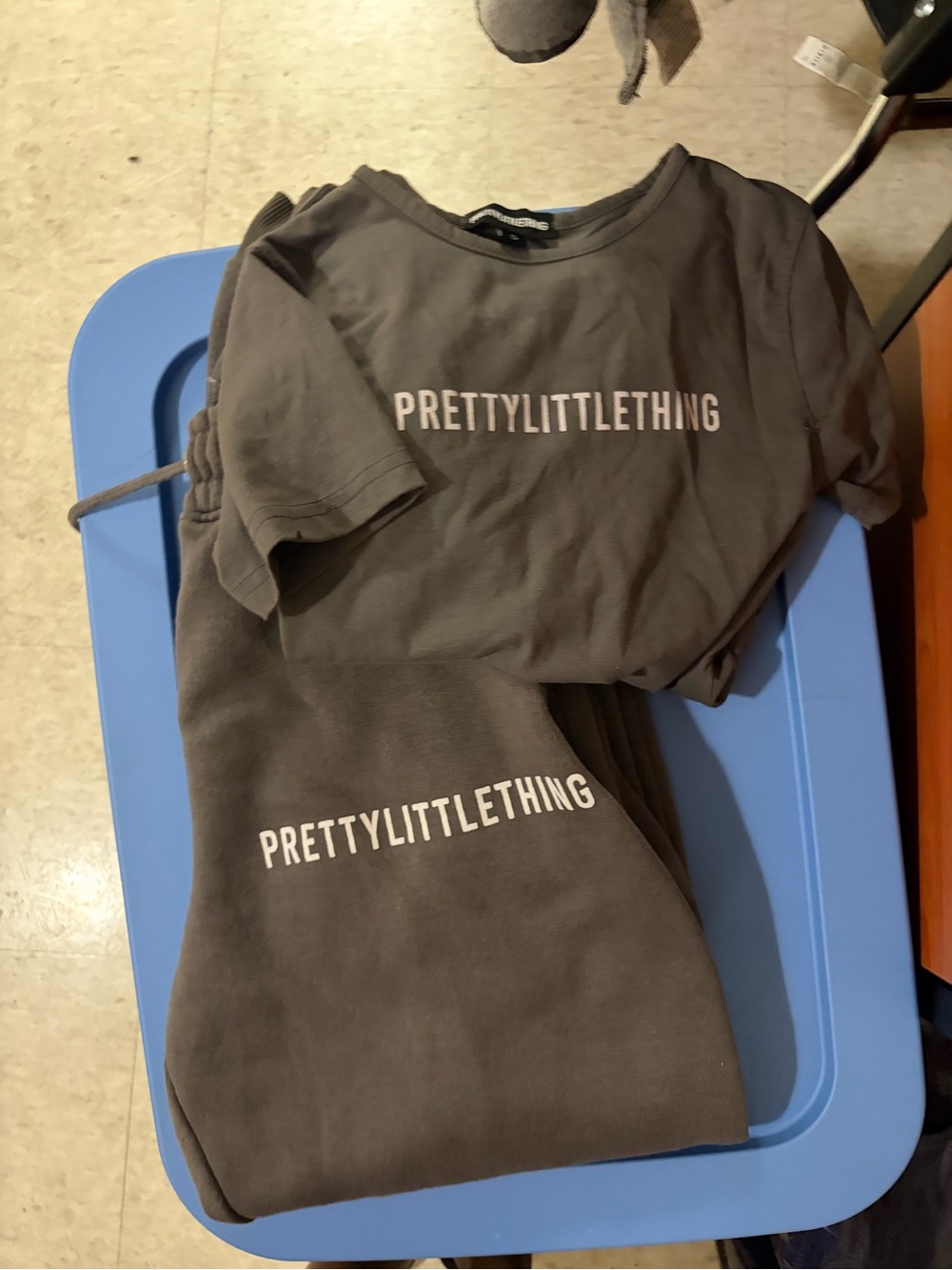 PrettyLittleThing Charcoal Logo T-Shirt